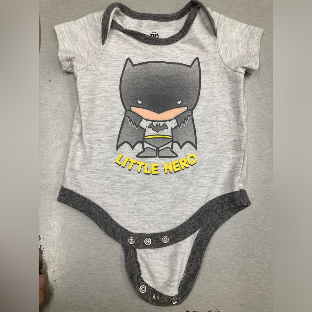 Batman & Superman onesie set